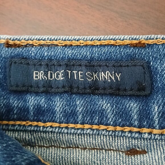 Lucky Brand Jeans Size 00 24 Bridgette Skinny Distressed Blue Denim Stretch - Picture 9 of 11